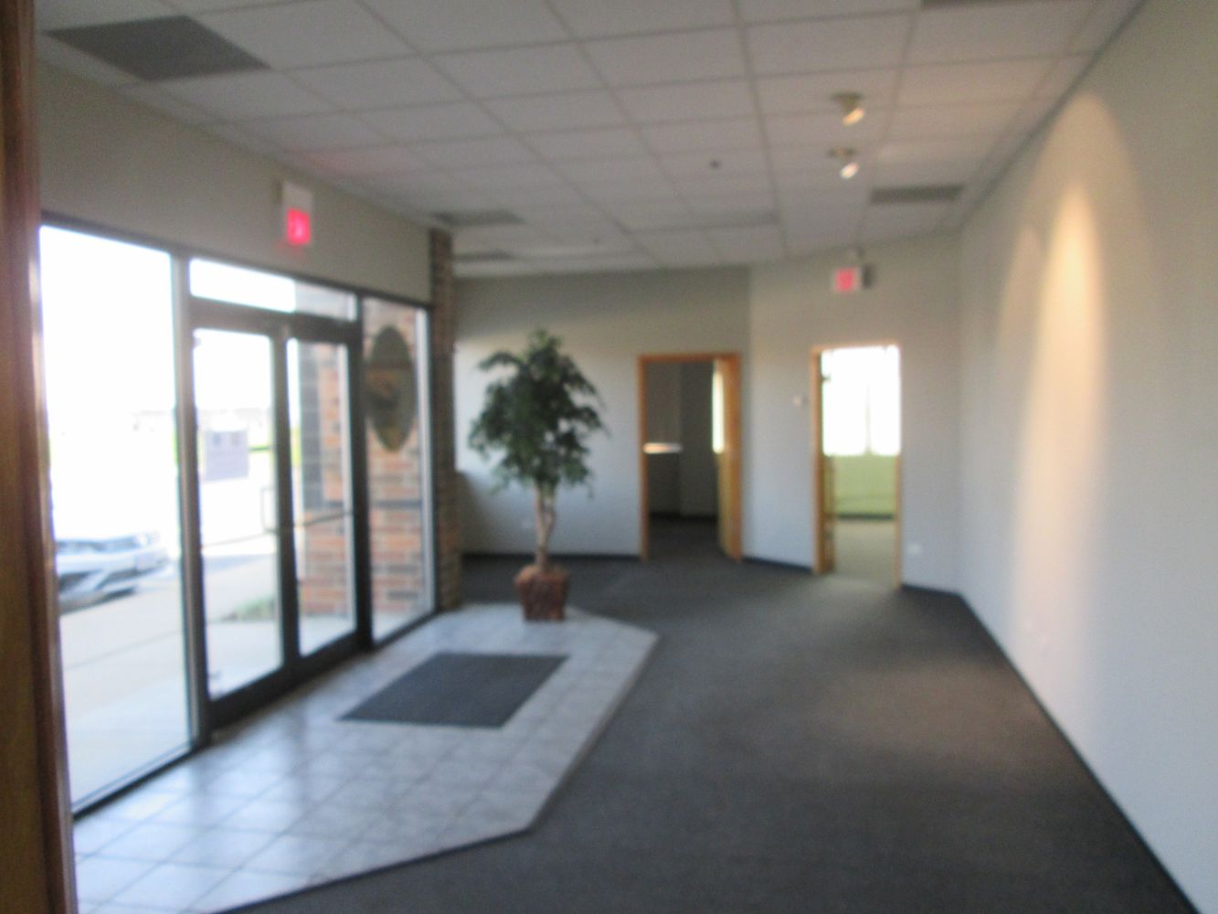 One-Story Office Building: 3809 Illinois Avenue, St Charles, IL 60174